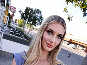 ロサンゼルスで逆ナンパ!?ホテルのプールサイドにいた怪しい金髪美人が吉村卓の手相で未来を予言!Death or Sex!エミリー(25) サンプル動画サムネイル